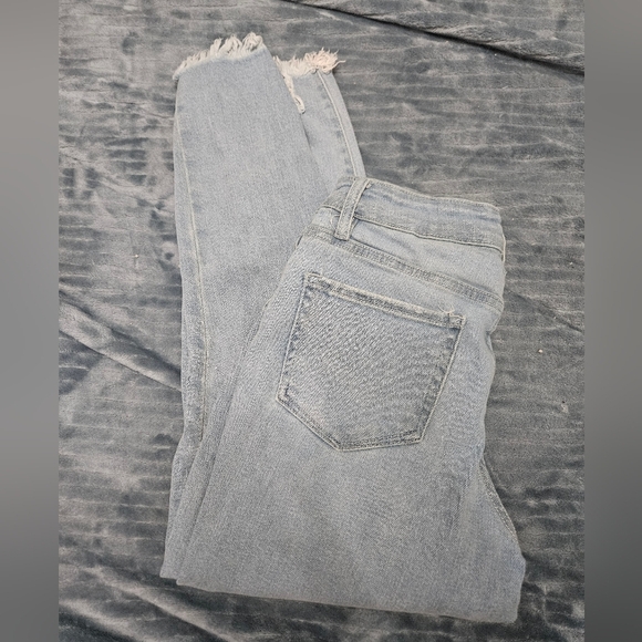 Royalty For Me Light Cropped Raw Hem Jeans! - Picture 1 of 8